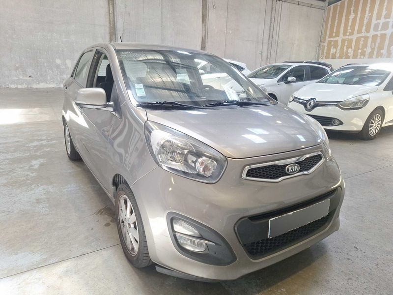 Kia Picanto 1.2 Premium — zdjęcie 6