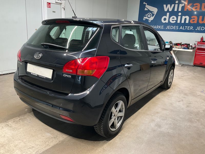 Kia Venga 1.4 CRDi Vision — zdjęcie 2