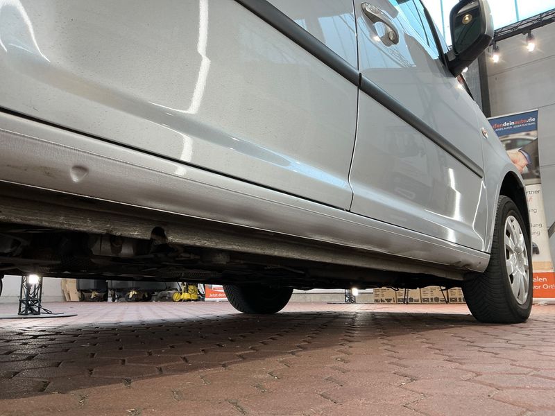 Volkswagen Caddy 1.2 TSI Roncalli Trendline 2011 – снимка 21