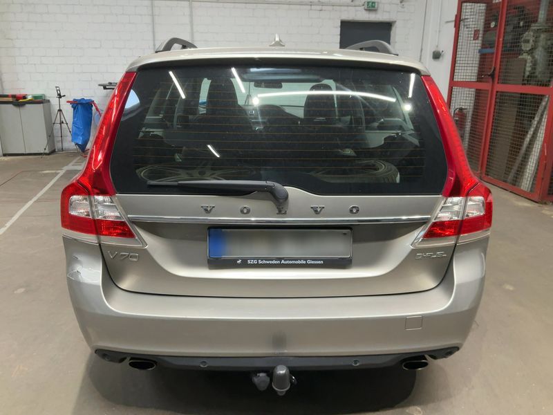 Volvo V70 2.0 T5 Momentum — zdjęcie 5