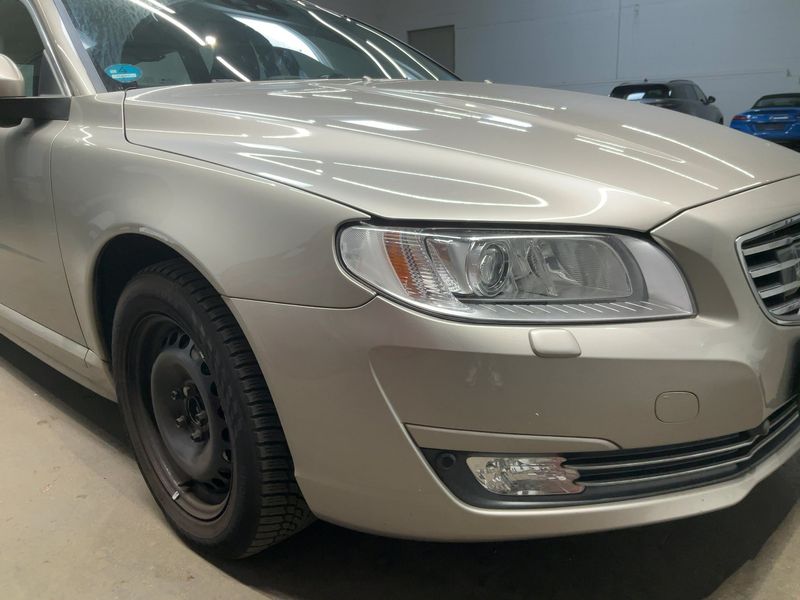 Volvo V70 2.0 T5 Momentum — zdjęcie 8