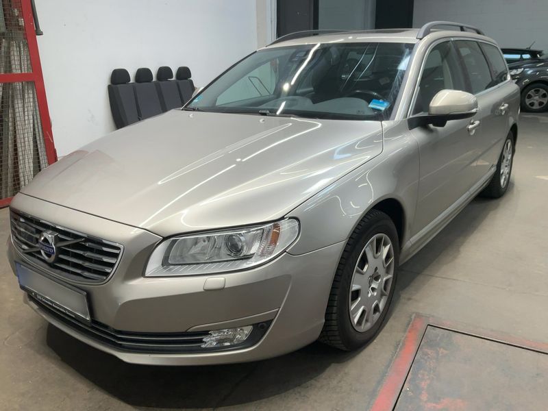 Volvo V70 2.0 T5 Momentum