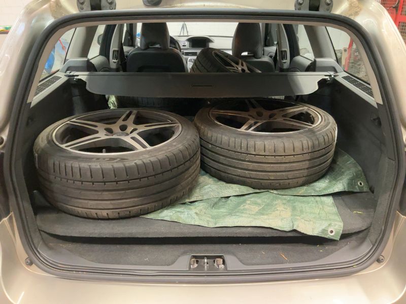 Volvo V70 2.0 T5 Momentum — zdjęcie 10