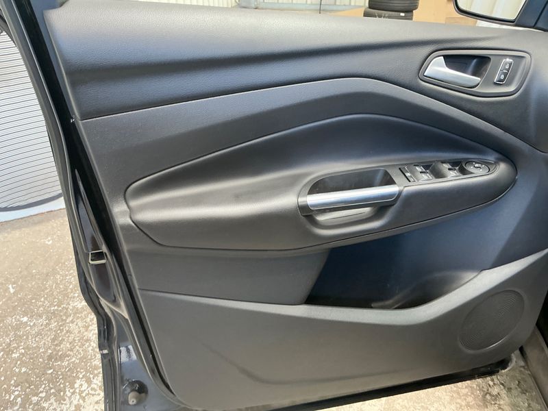Ford Kuga 1.6 EcoBoost Titanium 2013 – снимка 28