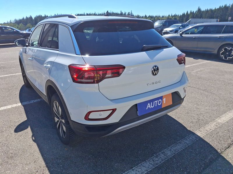 Volkswagen T-Roc 1.0 TSI Move — zdjęcie 3