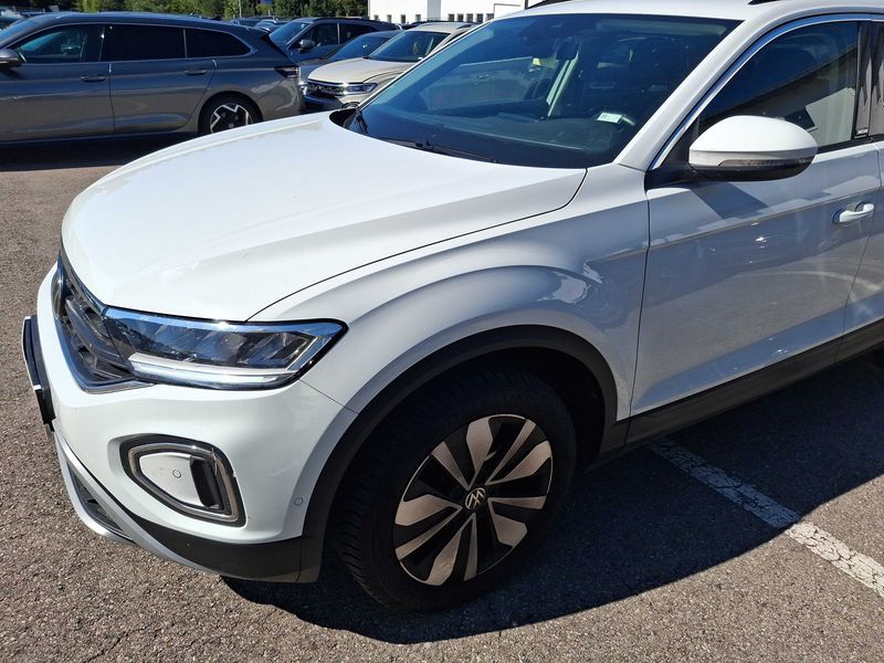 Volkswagen T-Roc 1.0 TSI Move — zdjęcie 2