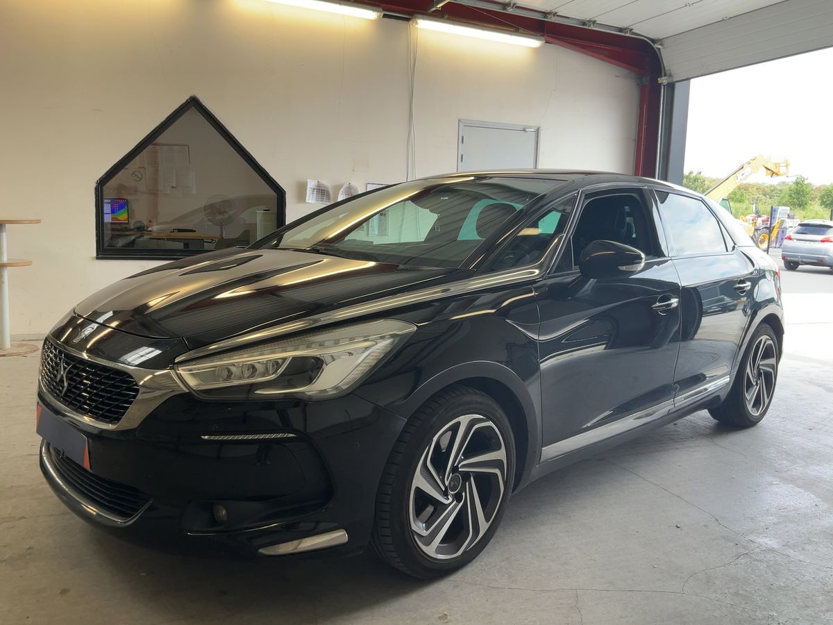 Citroen DS5 2.0 Blue-HDi SportChic