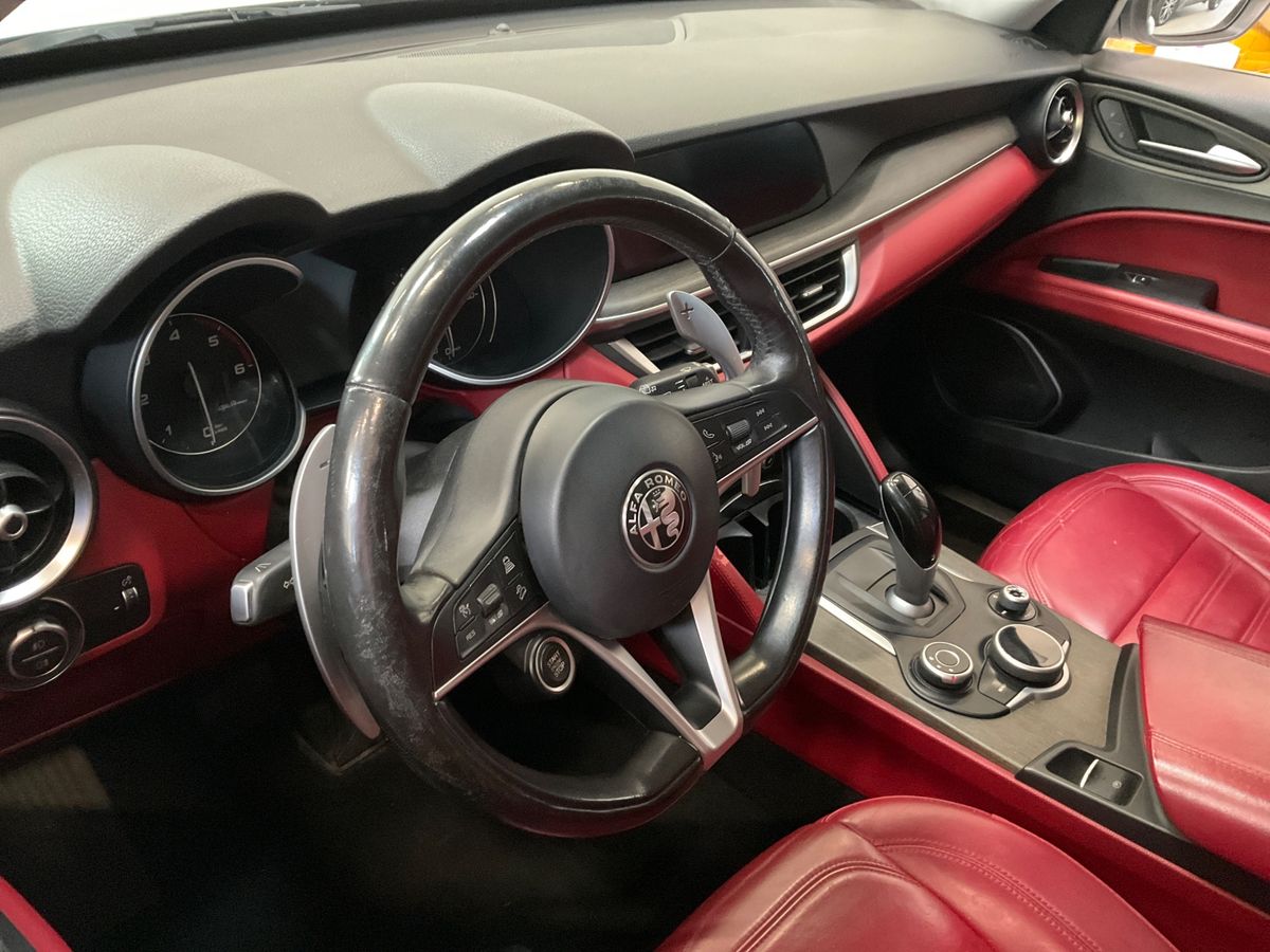Alfa Romeo 2017 — photo 30