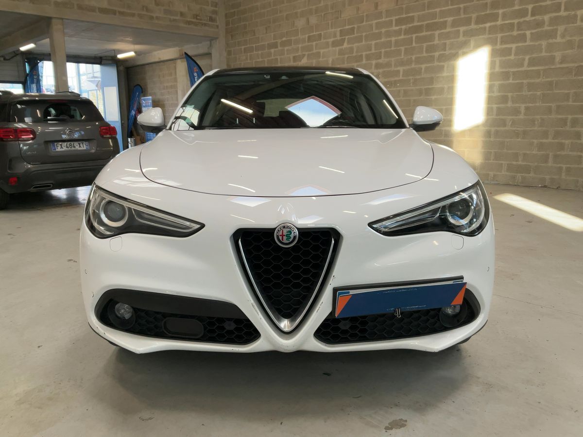 Alfa Romeo 2017 — photo 15