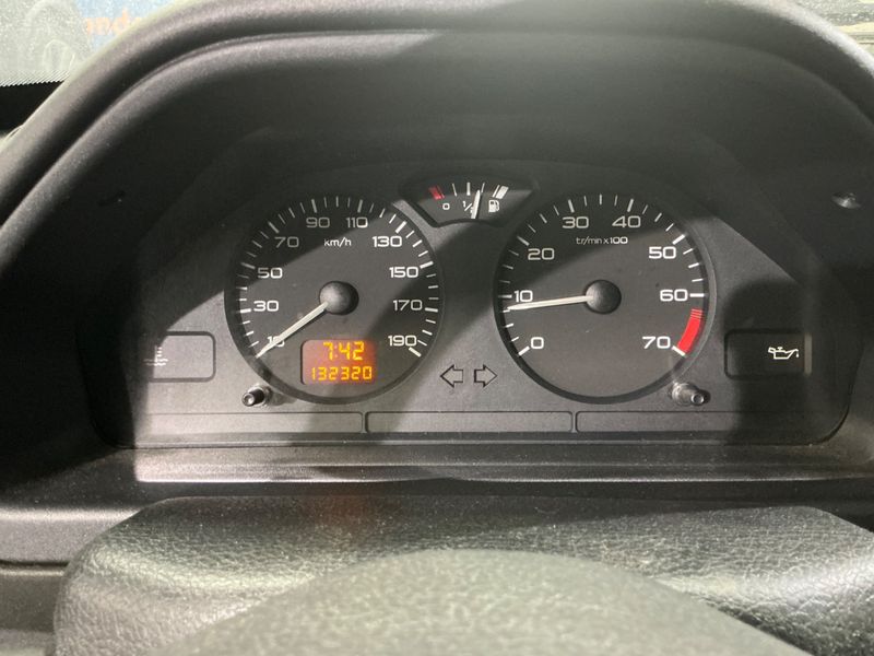 Peugeot 106 1.1 Grand Filou — zdjęcie 4