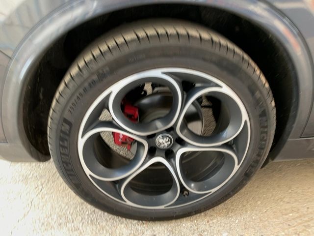 Alfa Romeo 2021 — photo 10