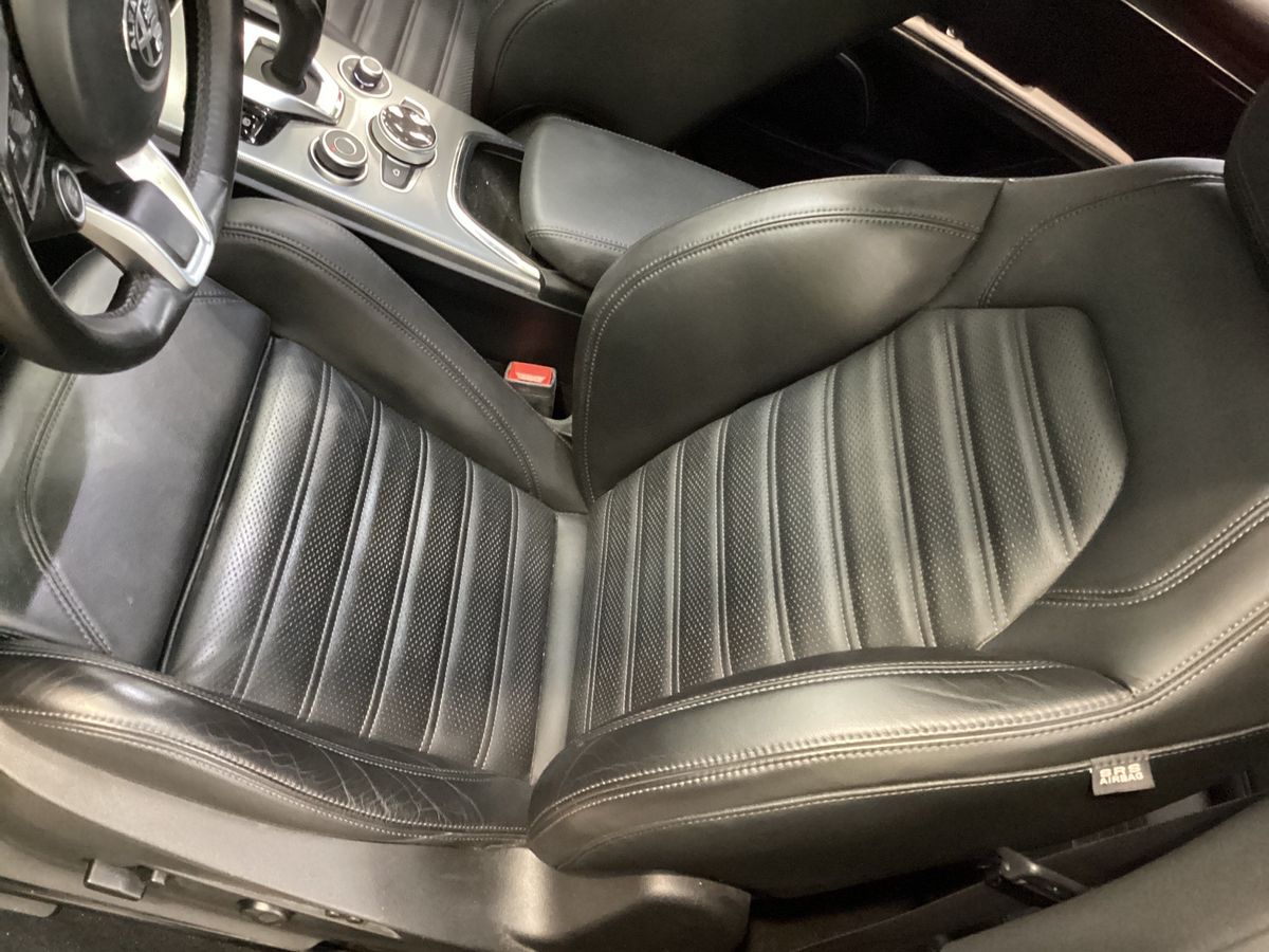 Alfa Romeo 2021 — photo 33
