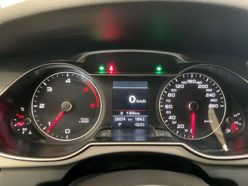 Audi A4 Allroad 2.0 TDI — zdjęcie 13