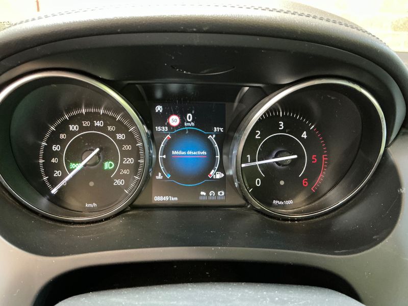 Jaguar E-Pace D150 S — zdjęcie 13