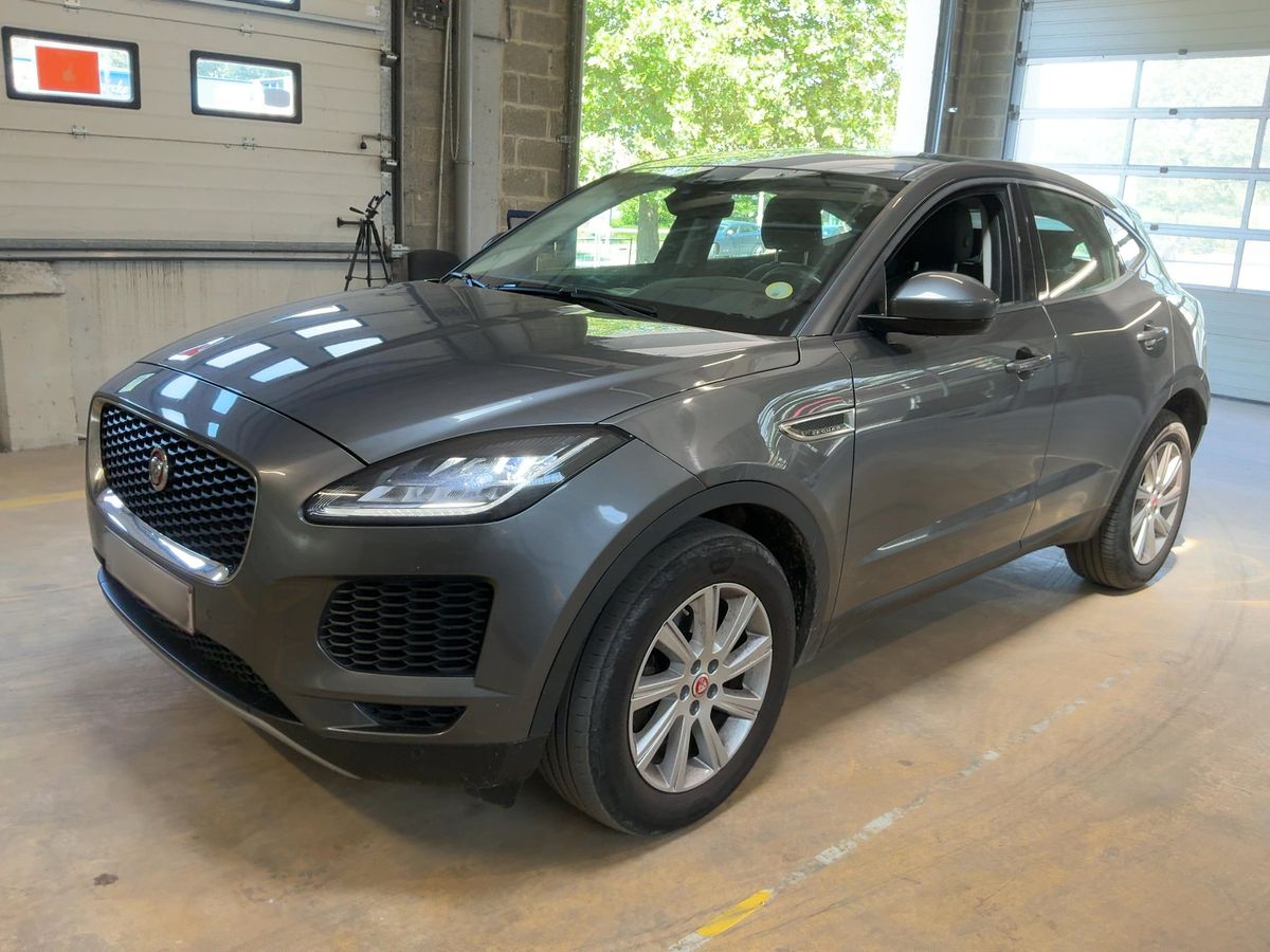 Jaguar E-Pace 2020 — photo 1