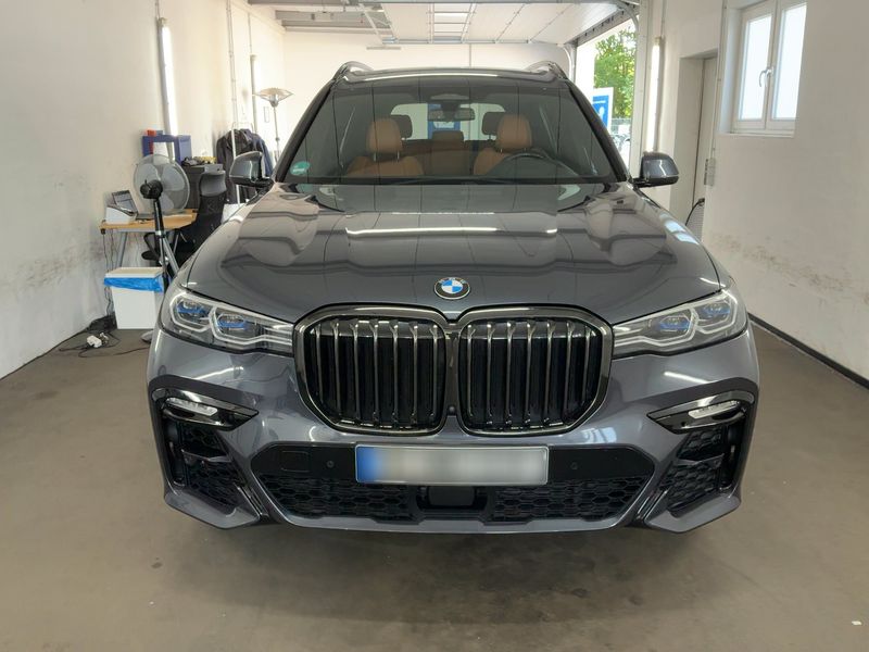 BMW X7 xDrive 40d Mild-Hybrid M Sport — zdjęcie 9