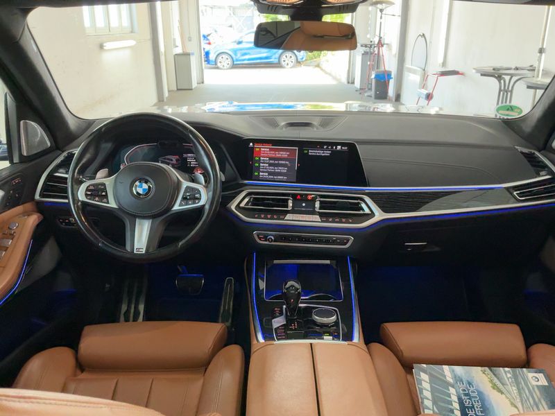 BMW X7 xDrive 40d Mild-Hybrid M Sport — zdjęcie 12