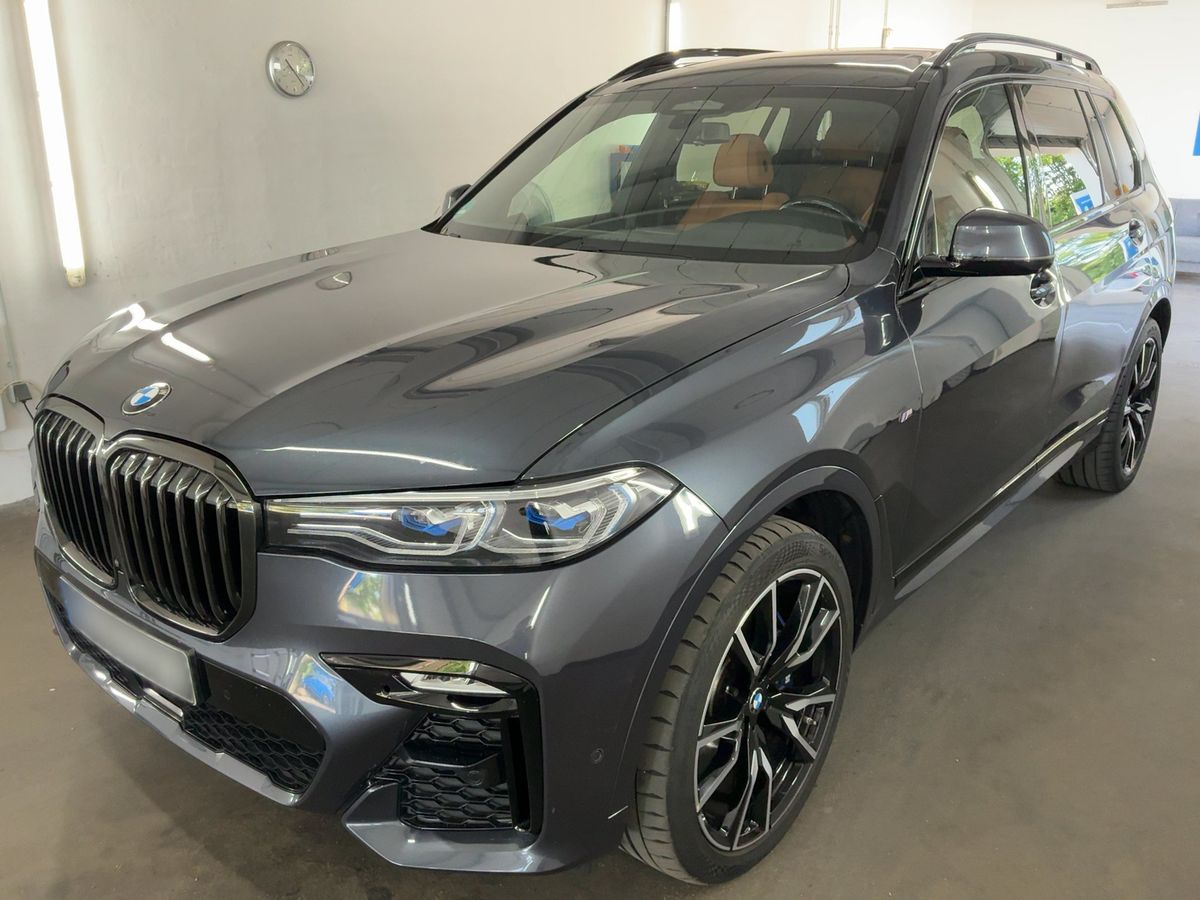 BMW X7 2021