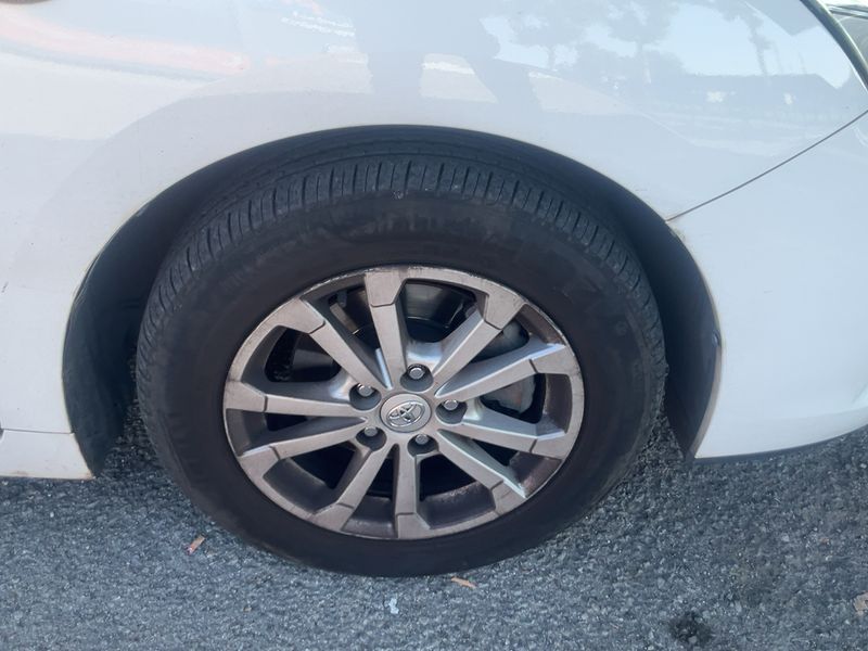 Toyota Verso 2.0 D-4D Active 2012 – снимка 11