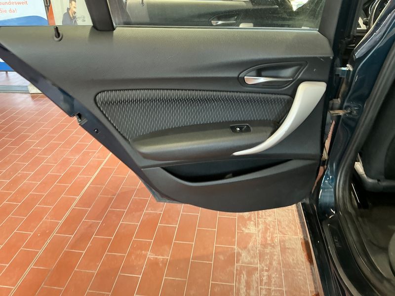 BMW 1er 118d 2013 – снимка 33