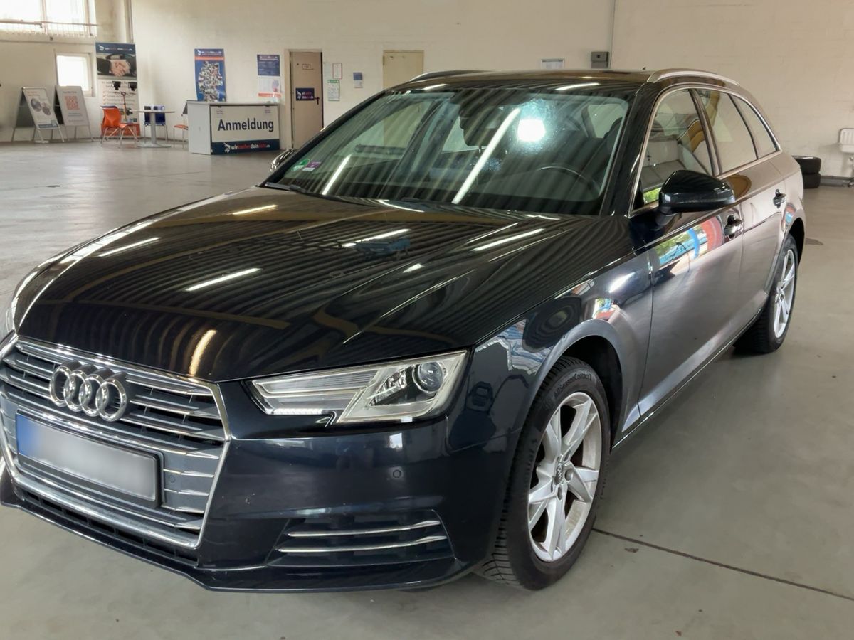 Audi A4 2016 — photo 1