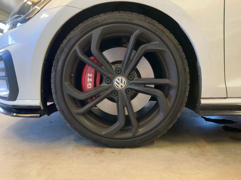 Volkswagen Golf VII 2.0 TSI GTI TCR 2019 – снимка 3