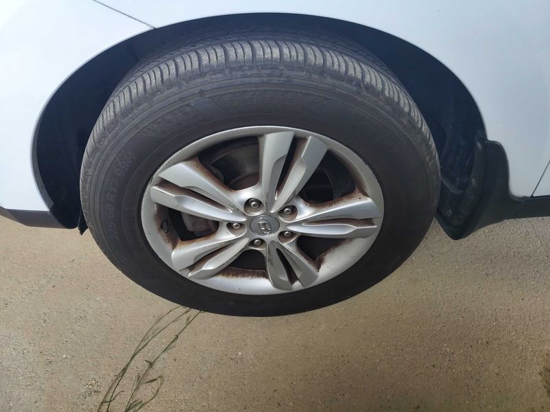 Hyundai ix35 1.7 CRDi Comfort 2WD — zdjęcie 17