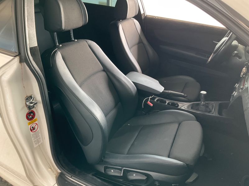 BMW 1er 120i 2007 – снимка 3