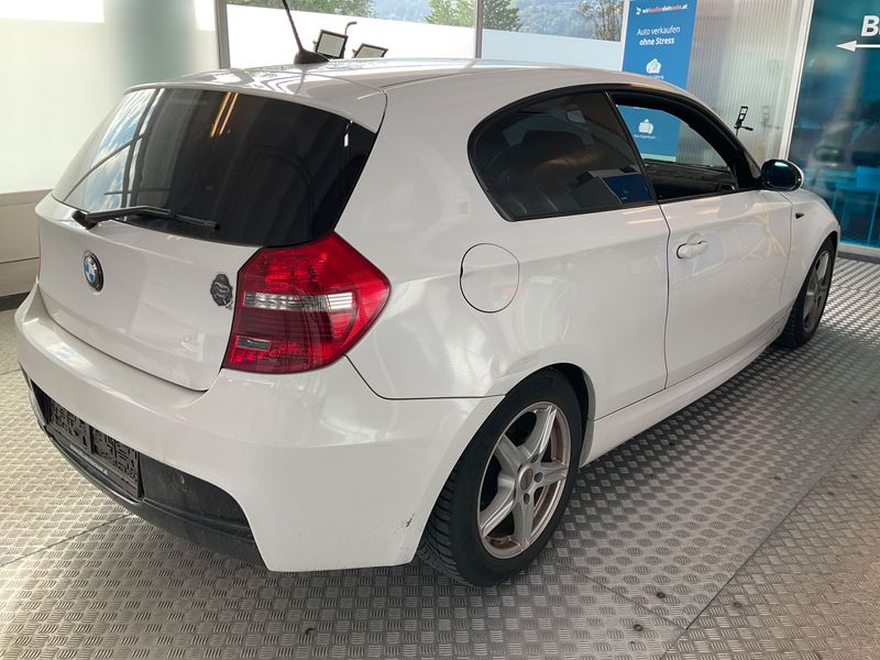 BMW 1er 120i 2007 – снимка 2