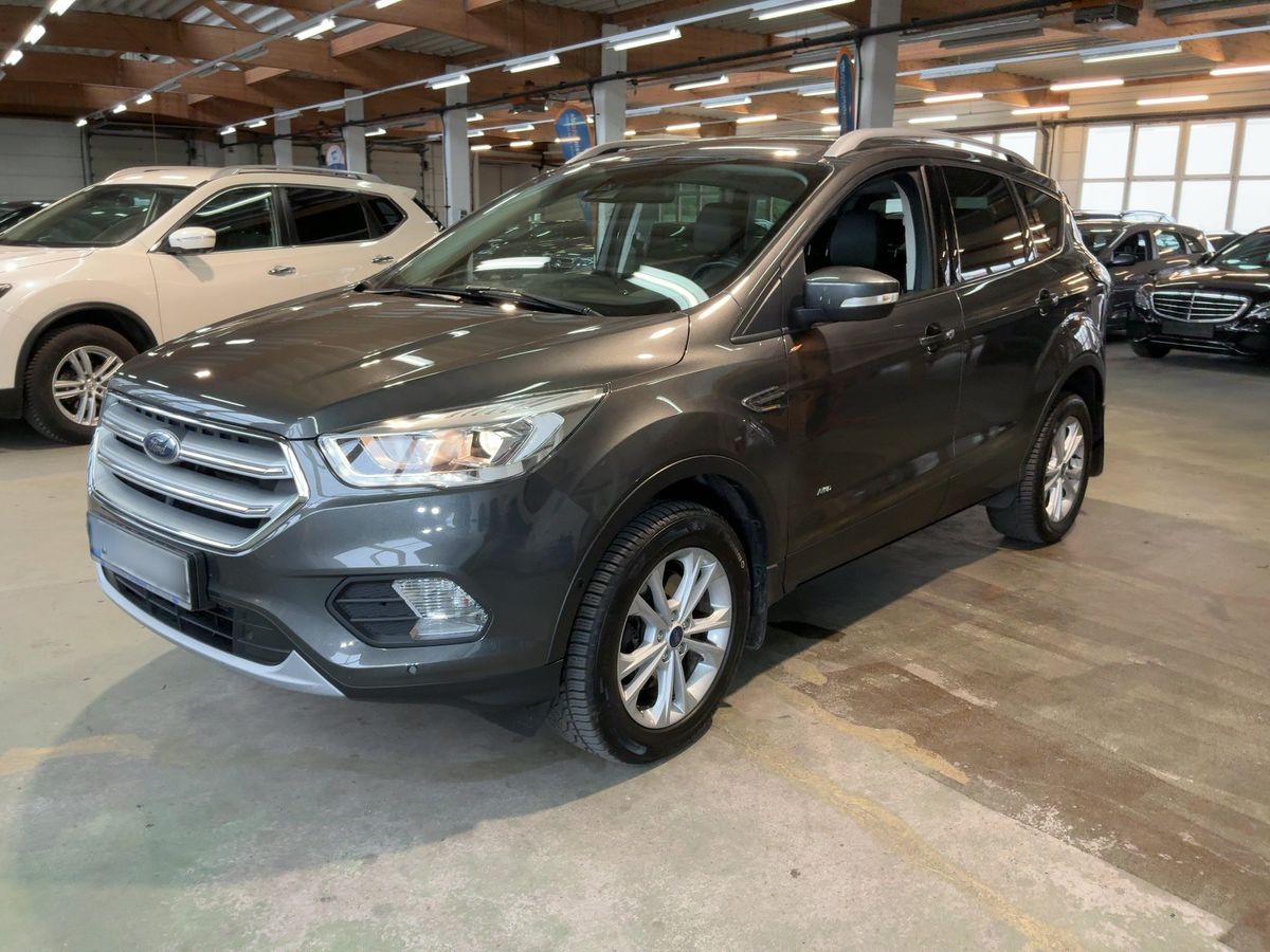 Ford Kuga 2017 — photo 1