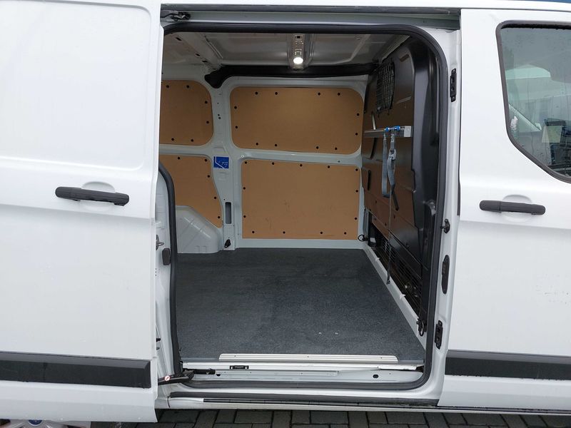 Ford Transit Custom 1.0 Plug-in Hybrid 340 L1 Limited — zdjęcie 14