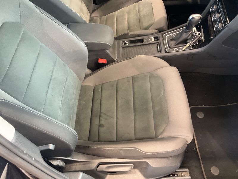 Volkswagen Golf VII 2.0 TDI Highline BlueMotion Tech 2020 – снимка 29