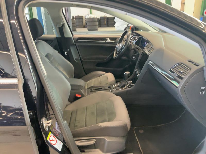 Volkswagen Golf VII 2.0 TDI Highline BlueMotion Tech 2020 – снимка 17