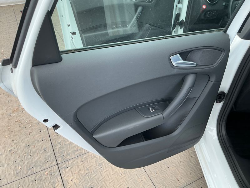 Audi A1 Sportback 1.0 TFSI 2018 – снимка 25