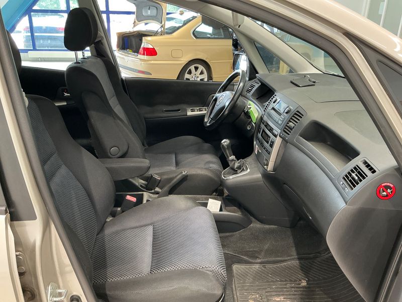 Toyota Corolla Verso 1.6 Sol — zdjęcie 3