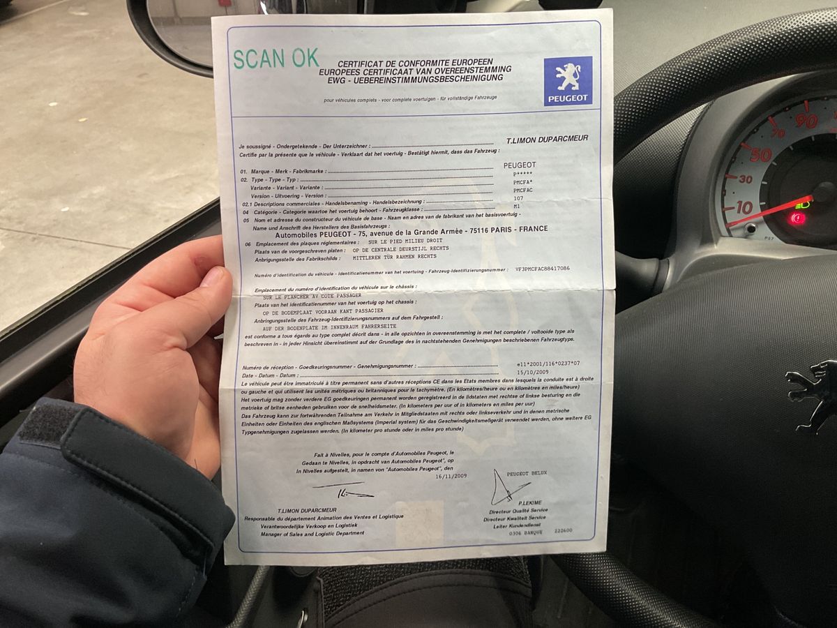 Peugeot 107 1.0 Black & Silver Edition