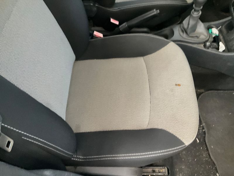 Dacia Duster 1.5 dCi Ambiance 4x2 2014 – снимка 27