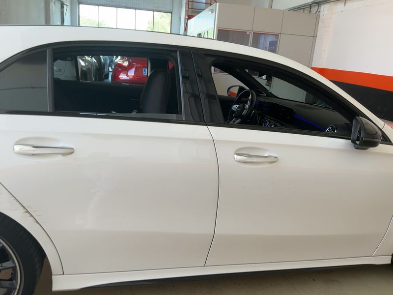 Mercedes-Benz A-Klasse A 220 AMG Line — zdjęcie 7