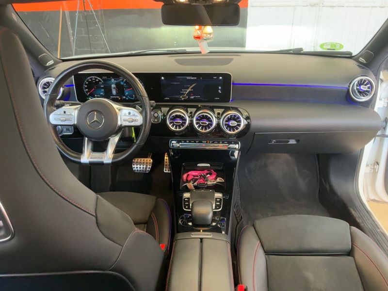 Mercedes-Benz A-Klasse A 220 AMG Line — zdjęcie 12