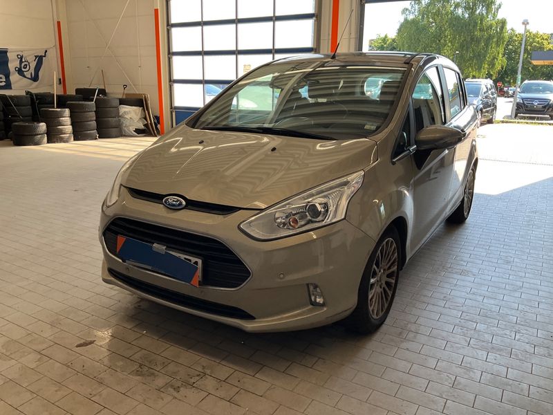 Ford B-Max 1.0 EcoBoost Titanium