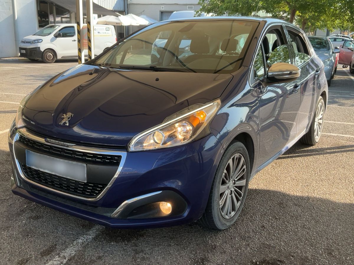 Peugeot 208 2016