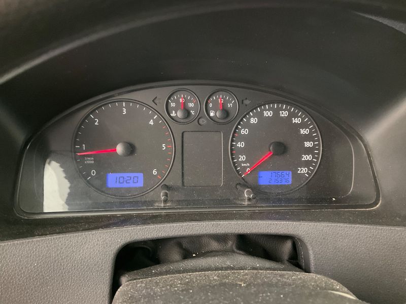 Volkswagen T5 California 2.5 TDI Beach Aufstelldach — zdjęcie 13