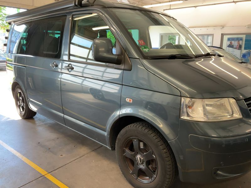 Volkswagen T5 California 2.5 TDI Beach Aufstelldach — zdjęcie 8