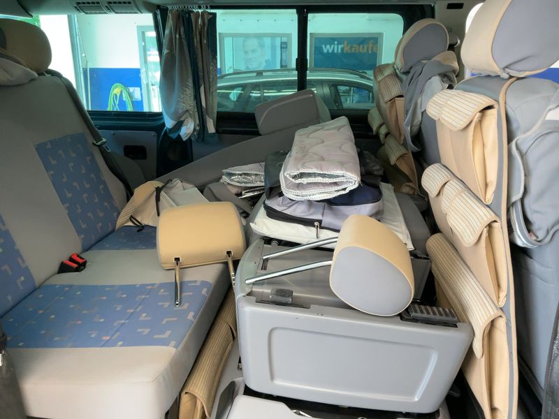 Volkswagen T5 California 2.5 TDI Beach Aufstelldach — zdjęcie 14
