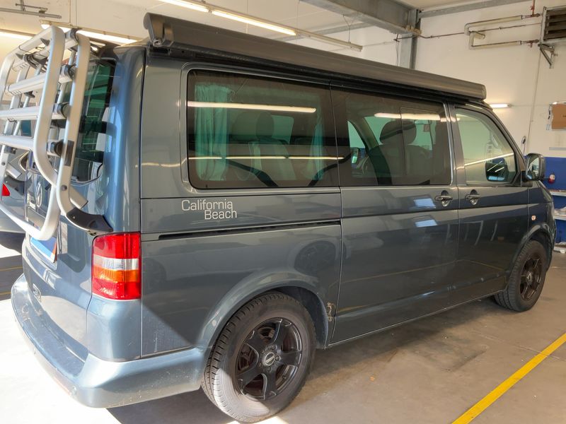 Volkswagen T5 California 2.5 TDI Beach Aufstelldach — zdjęcie 6