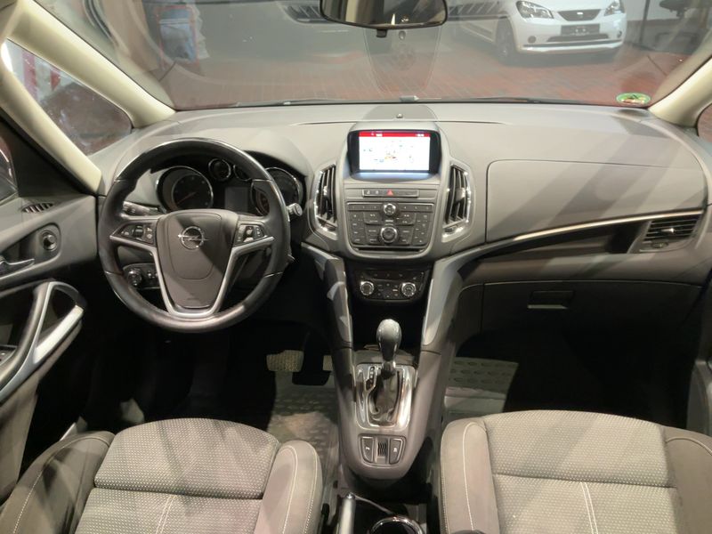 Opel Zafira Tourer 2.0 CDTI Business Edition — zdjęcie 12