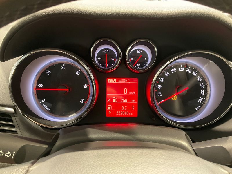 Opel Zafira Tourer 2.0 CDTI Business Edition — zdjęcie 13