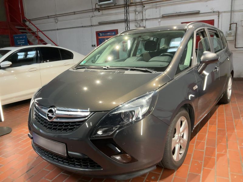 Opel Zafira Tourer 2.0 CDTI Business Edition
