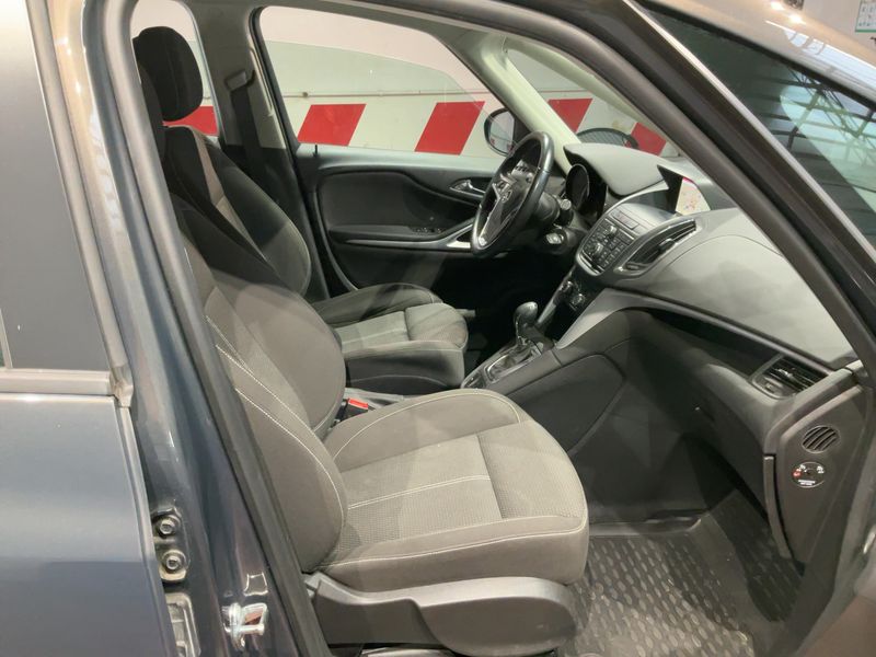 Opel Zafira Tourer 2.0 CDTI Business Edition — zdjęcie 11