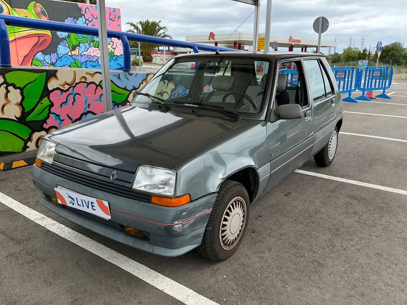 Renault 5 1.4 Campus — zdjęcie 1
